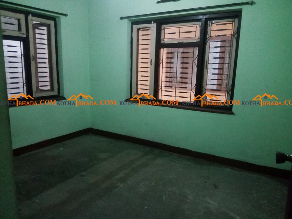 Affordable 5 rooms family flat with  dining room for rent in Maitidevi Mandir, ktm